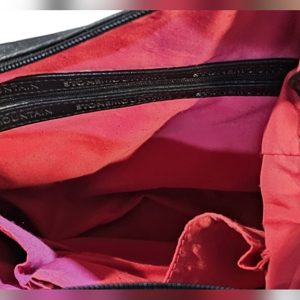 Stone Mountain - Pebbled Genuine Leather  Black Medium Bag Pink Fabric Lining‌ - Picture 9 of 12